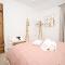Little Gem in the Mumbles! Fishermans Cottage with Log Burner, Dog friendly and Welcome Breakfast Hamper! - The Mumbles