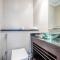 Sophisticated 2BR Apartment in Cayan Tower, Dubai Marina by Deluxe Holiday Homes