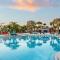 860 Windsor Island 12 guests front clubhouse pool - دافِنبورت