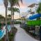 860 Windsor Island 12 guests front clubhouse pool - Davenport