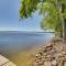 Cozy Cottage with 600 of Green Bay Frontage and Dock! - Oconto
