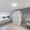 Large Home for Contractors & Families - Garden & Amenities