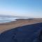 Depto con acceso a playa privada