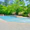 Springfield Studio Rental with Golf Course View! - Springfield