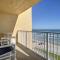 Beachfront Condo - Pool, BBQ & Steps from Flagler Ave - نيو سميرنا بيتش