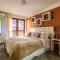 Splendid loft with suite and second room with services