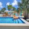 The Mary Ann 3BR Beach House, Private Pool - تيبي أيلاند