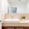 NEW furnish, 3 min SYD airport, 1 min walk beach
