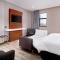 Protea Hotel by Marriott Pretoria Hatfield - Претория