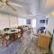 Entire home with pool & beach 5 min away! - 恩格尔伍德