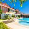 Safak Oasis Hotel