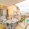 Apartamento completo con piscina y amplio balcón