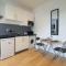 S2 Full Studio With Own Kitchen In Centre Of Kilburn - London