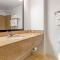 Country Inn & Suites by Radisson, Newport News South, VA