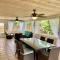 Recently renovated Beach House with fenced in yard - نيبلس