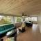 Recently renovated Beach House with fenced in yard - نيبلس
