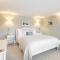 Host & Stay - Devereux House