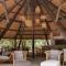Worlds Apart - River Front Guest Farm & Camping - Bonnievale
