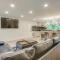 Spacious Riverfront Delaware Home with Views - ديلاوير