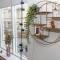 LL Properties - H81 Charming Deluxe Apartment