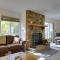 Charming Hidden Valley Resort Home Walk to Slopes - Champion