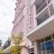The Rose 107: Modern Corner Unit with Balcony ~ - Cape Town