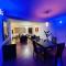 Elegance Oasis: Central 2BR Apartment with Balcony, View, and WiFI in Maitama