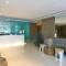 A Comfy Studio in Salcedo, Makati! + WI-FI & POOL - Manila