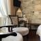 Griffon Hotel