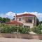 Villa Lukas&Ana s bazenom,dječjim igralištem
