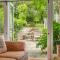 Dedham Vale Cottage with Swimming Pool - Yew Tree Barn