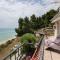 Poseidon Seafront Apartment by RentalsPro - Siviri Halkidiki - 希维利