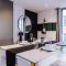 Modern 2 Bed Apartment with Pool Table by Vista Stays Short Lets Manchester