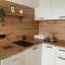 Apartment Polkaposki Trpejca