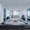 Modern 2 Bed Apartment in Manchester City Centre with Pool Table