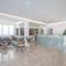 Pavlinia Hotel & Apartments