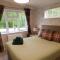 Stunning Luxury 2-Bed Lodge in Routh with Hot tub - 贝弗利