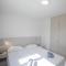 Pavlinia Hotel & Apartments