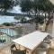 Cap d Antibes Villa contemporaine pied dans l eau - 昂蒂布