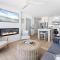 Entire Upper Oceanfront Masterpiece with Rooftop - San Diego