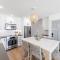 Entire Upper Oceanfront Masterpiece with Rooftop - San Diego