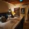 Tholo Private Game Lodge