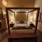 Tholo Private Game Lodge