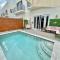 Coconut Grove Casita with Private plunge Pool, Gated - ميامي