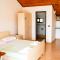 Vila Aliaj luxury rooftop room for 2 with air conditioning - Durrës