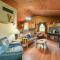 Blue Rose Cabins - Lincoln Log Cabin
