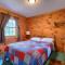 Blue Rose Cabins - Lincoln Log Cabin