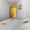 Nice Apartment In Karojba With Wifi - Karojba