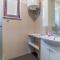 Nice Apartment In Karojba With Wifi - Karojba