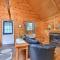 Blue Rose Cabins - Pinecrest Cabin